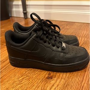 Black Nike Air Force 1